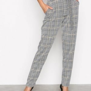 Nly Trend Dressed Check Pants Housut Ruudullinen