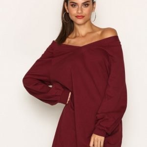 Nly Trend Flirty Shoulder Sweat Svetari Burgundy