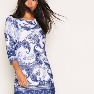 Nly Trend Love Yourself Dress Loose Fit Mekko Valkoinen / Sininen