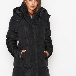 Nly Trend Shaped Puffer Jacket Parkatakki Musta