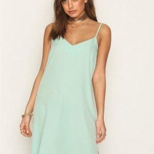 Nly Trend Slip Dress Kotelomekko Vaaleaturkoosi