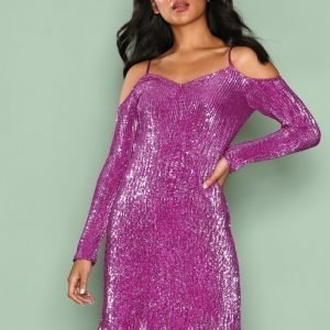 Nly Trend Sparkle V Shape Dress Loose Fit Mekko Vaaleanpunainen
