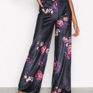 Nly Trend Wide Velvet Set Pants Housut Kuviollinen