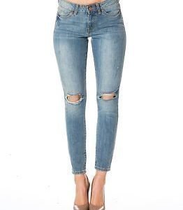 Noisy may Lucy NW Hole Jeans Light Blue Denim