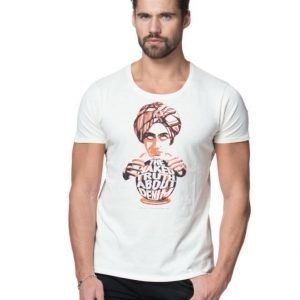 Nudie Jeans O - Neck Tee Magic Ball