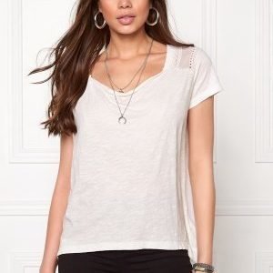 Odd Molly Hang Loose s/s Top Light Chalk