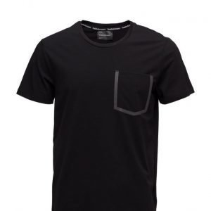 Peak Performance Tech Tee urheilupaita