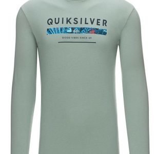 Quiksilver paita