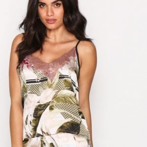 River Island Winter Tropics Lace Top Yöpaita Cream