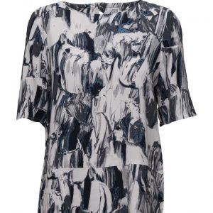 Saint Tropez Printed Top lyhythihainen pusero