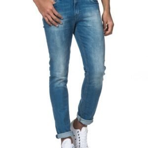 Scotch & Soda Skim Washed Away