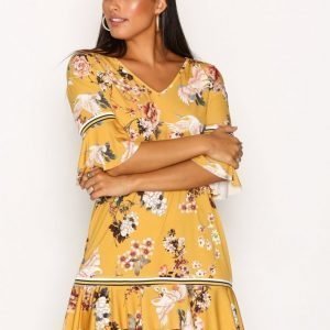 Sisters Point Coster Dress Loose Fit Mekko Saffron