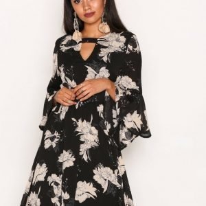 Sisters Point Grass Dress Skater Mekko Black