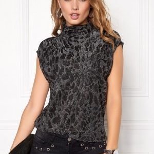 Soaked In Luxury Deanne Top Black w. silver