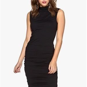 Soaked In Luxury Shirley Dress Black