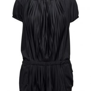 Sunseeker Pleated Off-Shoulder Jumpsuit haalari