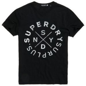 Superdry Graafinen Surplus Goods T-paita Musta