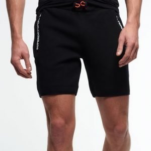 Superdry Tiukat Gym Tech Shortsit Musta