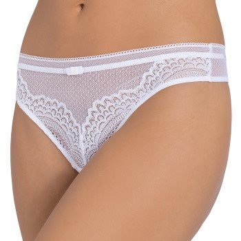 Triumph Beauty-Full Darling String