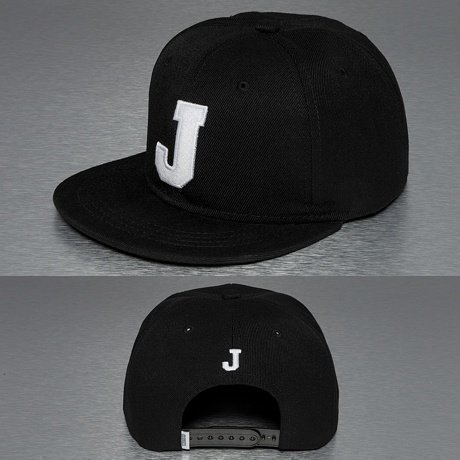 TrueSpin Snapback Lippis Musta