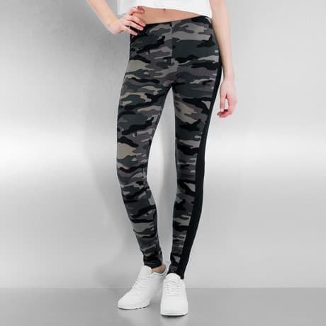 Urban Classics Leggingsit Camouflage