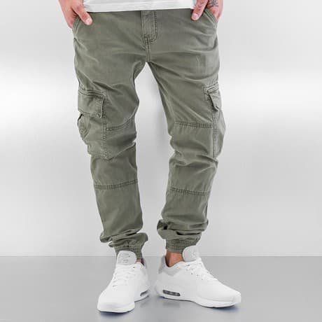Urban Classics Reisitaskuhousut Oliivi