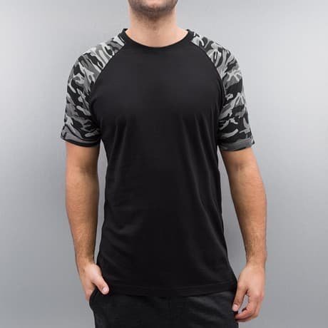 Urban Classics T-paita Musta