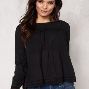 VILA Extended Top Black