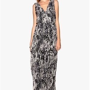 VILA Phyton maxi dress Snow White