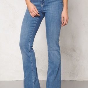 Vero Moda Sally Flare Jeans Lt Denim