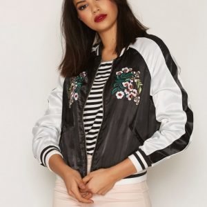 Vero Moda Vmsatty Emb Short Bomber Jacket Takki Musta