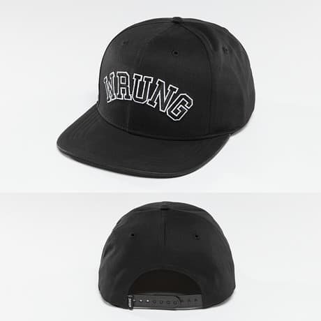 Wrung Division Snapback Lippis Musta