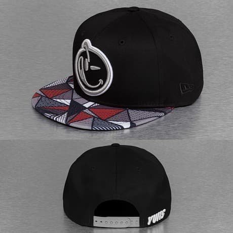 Yums Snapback Lippis Musta