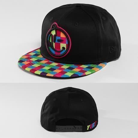 Yums Snapback Lippis Musta