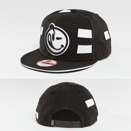 Yums Snapback Lippis Musta